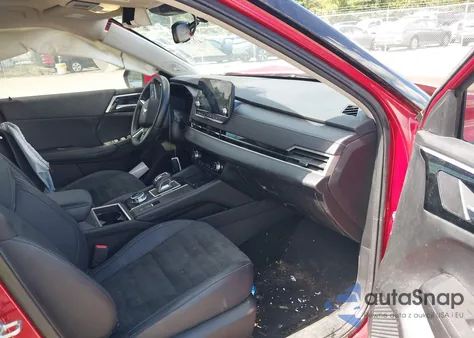 2023 Mitsubishi Outlander Se 2.5 2Wd из США, поврежденный, VIN JA4J3UA88PZ056288